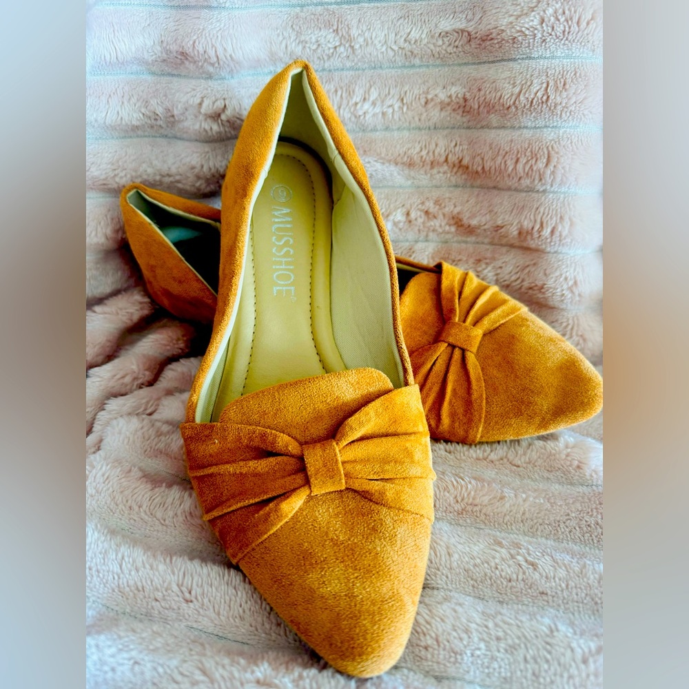 Gold flats